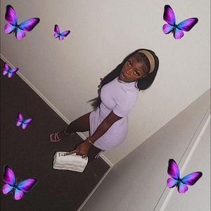 Meet your Posher, Aisha
